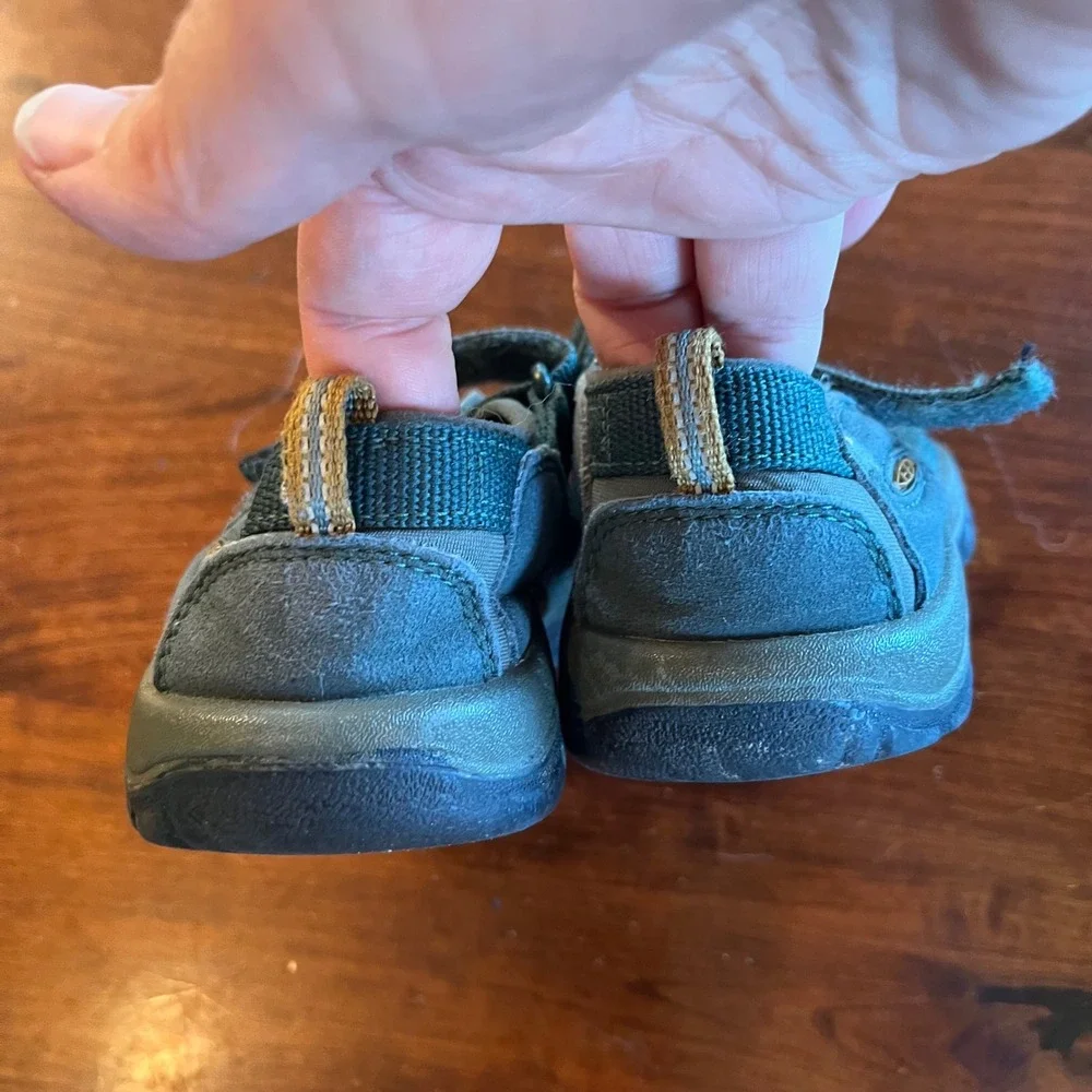 Keen Newport H2 Kids Teal Tan Waterproof Sport Sandals Hiking Shoes- sz 11